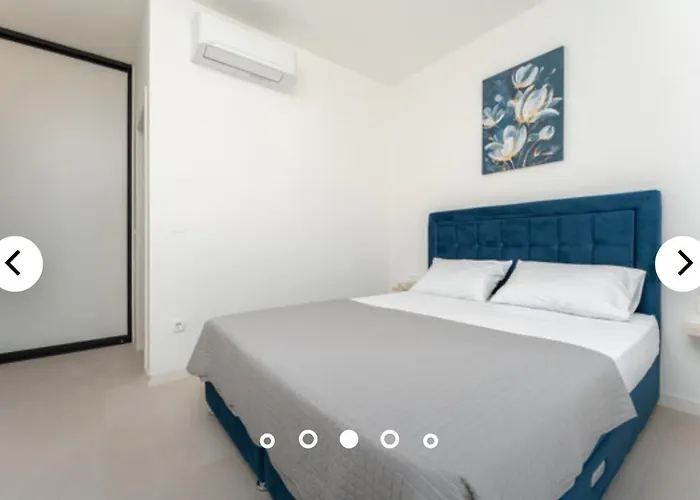 Justin بيت للعطل