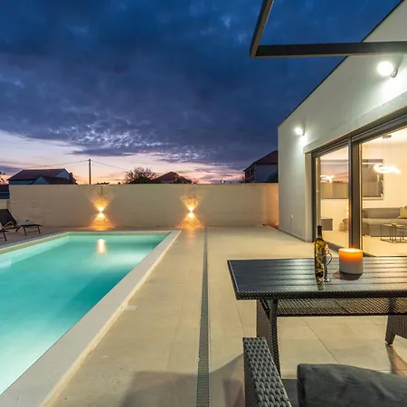 Kuca Za Odmor Justin Holiday home *